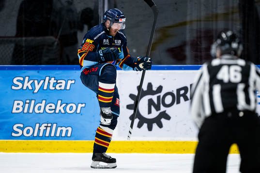 Djurgårdens Linus Klasen jublar