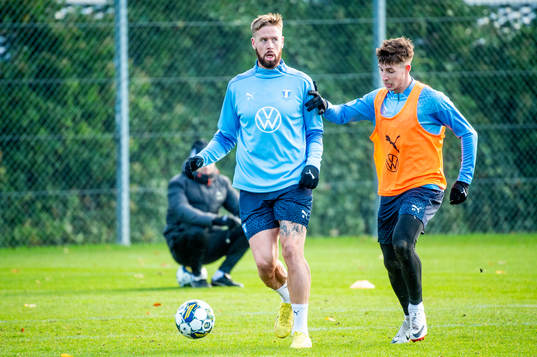 Pontus Jansson mot Lasse Berg Johnsen