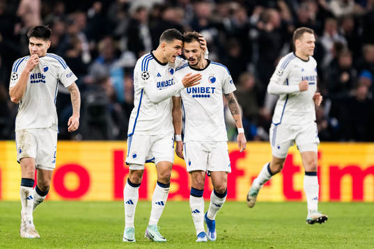 Mohamed Elyounoussi and Diogo Goncalves of FC Copenhagen