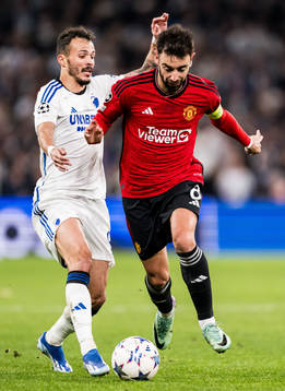Kevin Diks of FC Copenhagen and Bruno Fernandes of