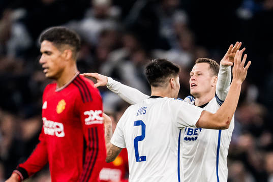 Kevin Diks and Viktor Claesson of FC Copenhagen celebrates