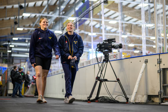 Hanna Thuvik and Linnéa Andersson of Sweden