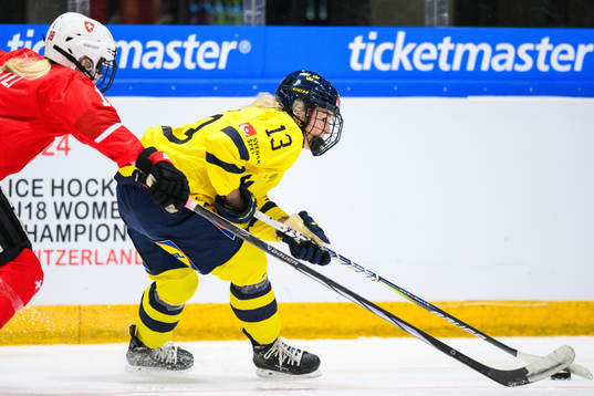 Stefanie Wetli of Switzerland and Wilma Sundin of Sweden