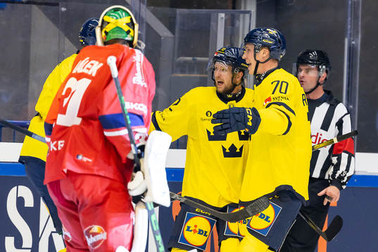 Tim Heed and Dennis Rasmussen of Sweden celebrates