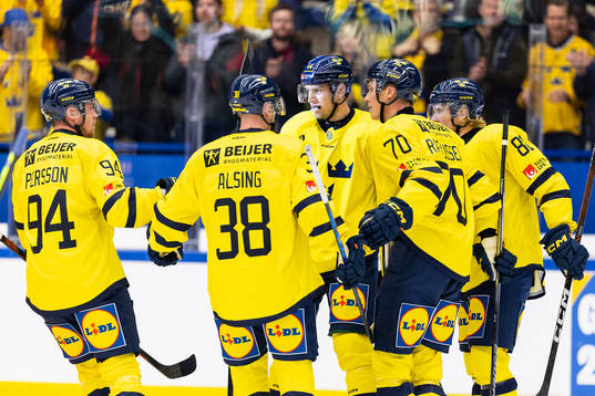 Victor Ejdsell of Sweden celebrates