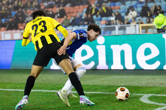 Momodou Sonko of BK Häcken and Mathias Fjørtoft Løvik of