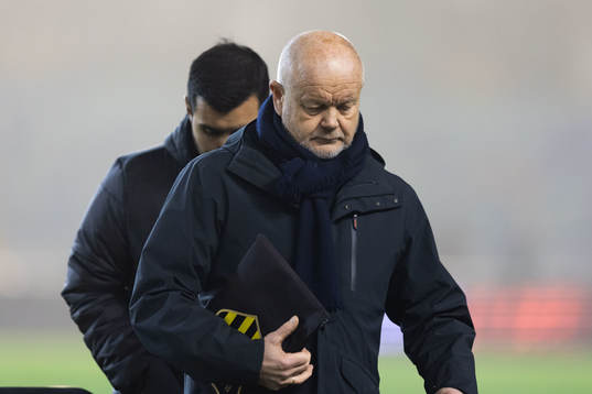 Head coach Per-Mathias Høgmo of BK Häcken looks dejected