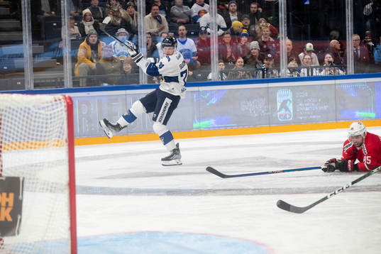 Antti Suomela #74, FIN score 4-0 and hat trick, Sven