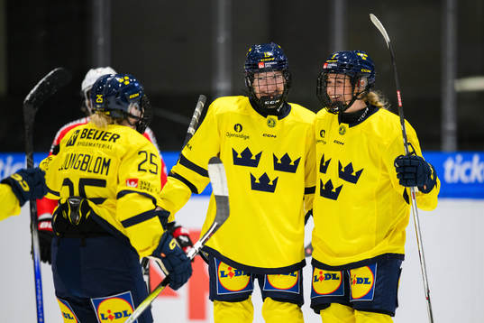 Sara Hjalmarsson and Emma Forsgren of Sweden celebrate the
