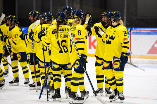 Players of Sweden celebrate