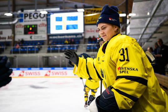 Goaltender Ida Boman of Sweden