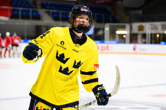 Ebba Hedqvist of Sweden celebrates scoring the 0-1 goal