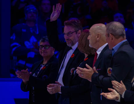 Peter Forsberg waves to the crowd as he is introduced