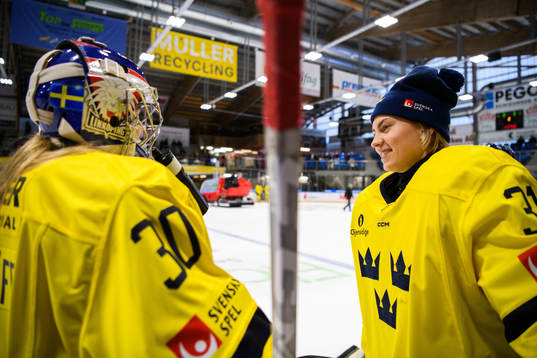 Goaltender Ida Boman and goaltender Ida Boman of Sweden