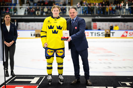 Hilda Svensson of Sweden is awarded the ”player of the