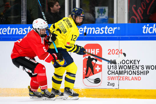 Mara Frey of Switzerland and Maja Nylén-Persson of Sweden