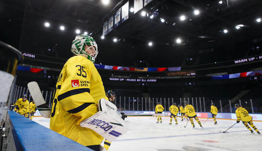 Carl Lindbom of Sweden