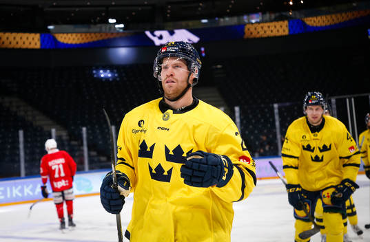Oscar Lindberg of Sweden