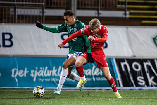 Brages Eirik Asante Gayi och Jönköpings Södras Elias