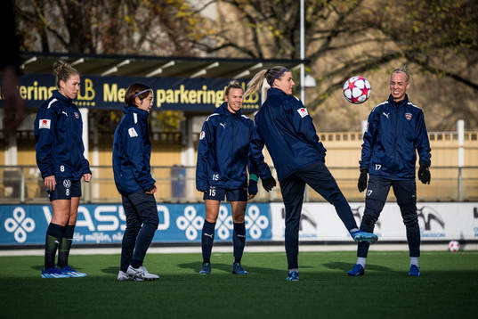 FC Rosengårds Rebecca Knaak, Mai Kadowaki, Jessica Wik,