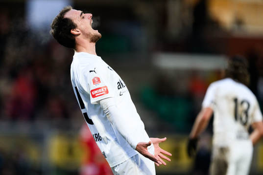 Helsingborgs Adam Hellborg deppar