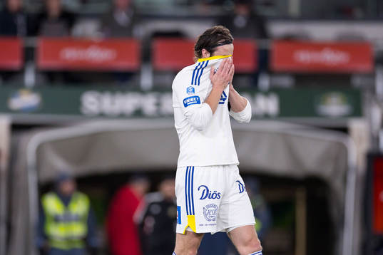 GIF Sundsvalls Linus Hallenius deppar