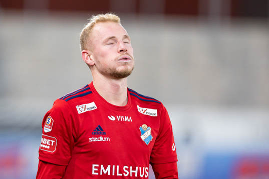 Östers Adam Bergmark Wiberg deppar