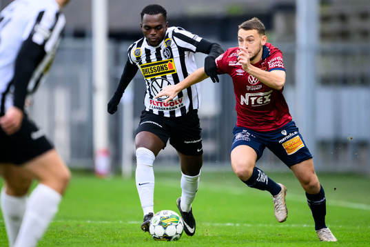 Landskronas Kofi Asare och Örgrytes Edi Sylisufaj
