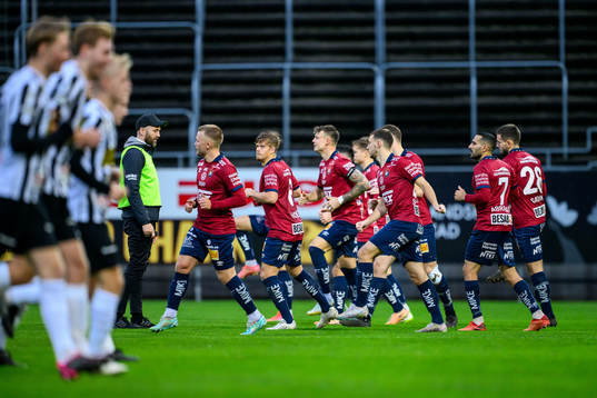 Örgrytes spelare värmer upp