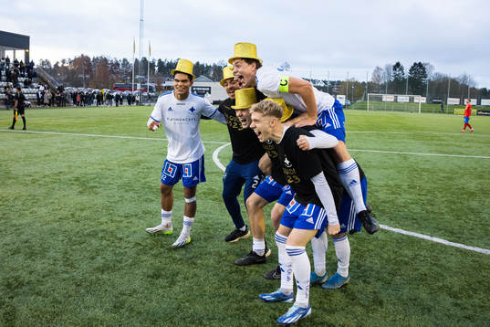 IFK Norrköpings spelare jublar