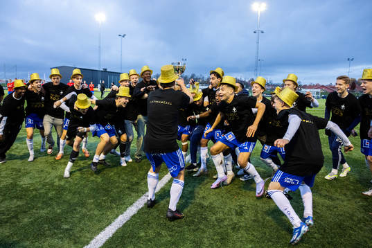 IFK Norrköpings spelare jublar