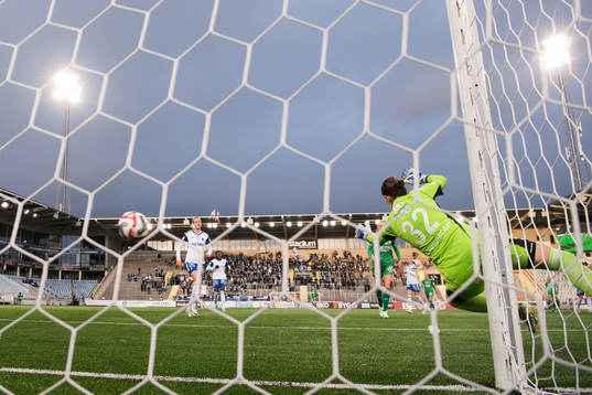 Hammarbys Madelen Janogy gör 0-2