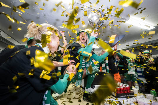 Hammarbys Ellen Wangerheim  jublar