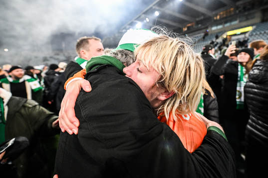 Hammarbys målvakt Moa Edrud jublar