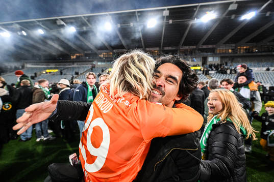 Hammarbys målvakt Moa Edrud jublar