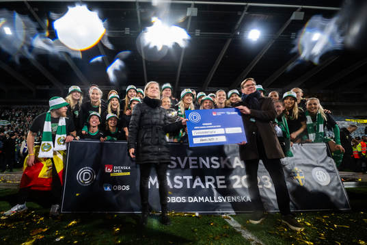Hammarbys spelare jublar över SM-guldet
