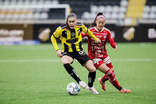 Häckens Hanna Wijk och Piteås Katrina Guillou