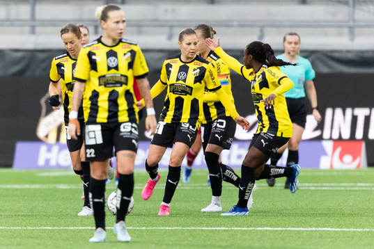 Häckens Katariina Kosola jublar