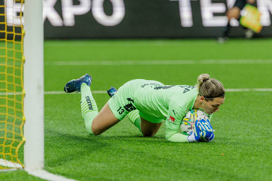 Häckens målvakt Jennifer Falk