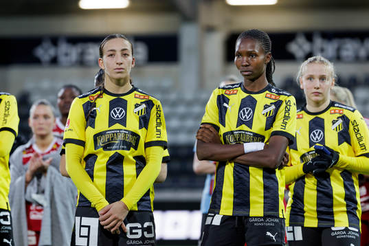 Häckens Rusul Rosa Kafaji och Aisha Masaka deppar