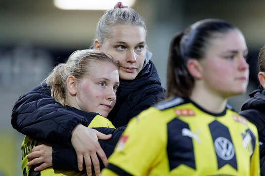 Häckens Johanna Fossdalsá Sørensen och Stine Larsen