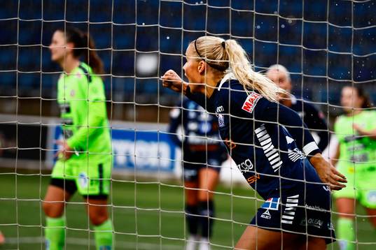 Linköpings Stina Lennartsson jublar