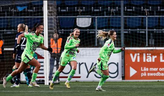 Kristianstads Tilda Persson jublar