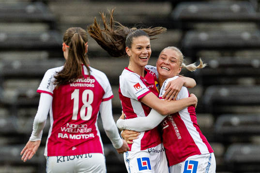 IK Uppsalas Klara Folkesson jublar