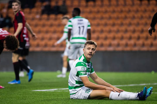 Västerås SKs Simon Gefvert deppar