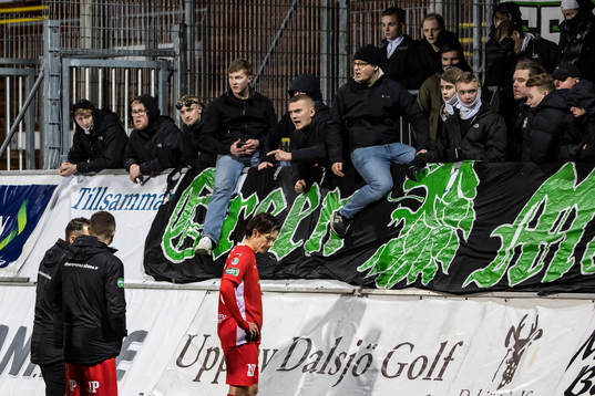 Jönköpings Södras Robin Book deppar framför
