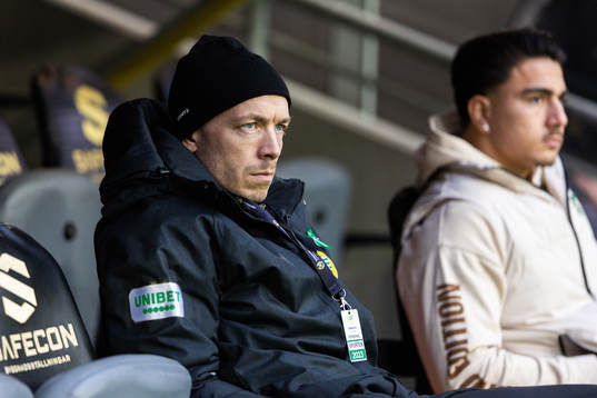Hammarbys Jon Gudni Fjoluson innan fotbollsmatchen i
