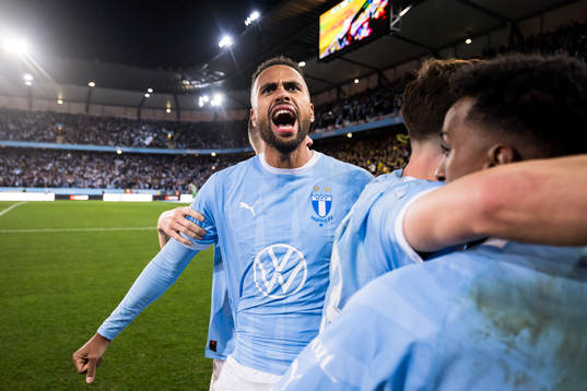 Malmö FFs Isaac Kiese Thelin jublar