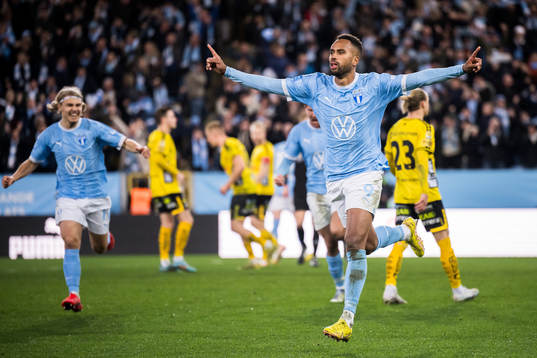 Malmö FFs Isaac Kiese Thelin jublar