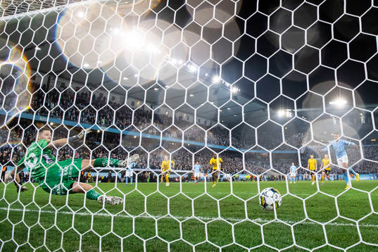 Elfsborgs målvakt Hakon Valdimarsson släpper in 1-0 från